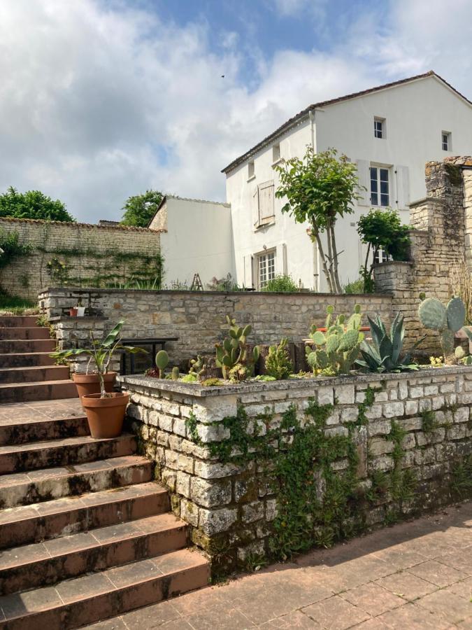 No12 Bed and Breakfast Mansle-les-Fontaines Buitenkant foto